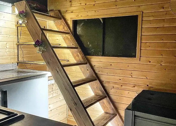 Glamping North Yorkshire Horse Box *