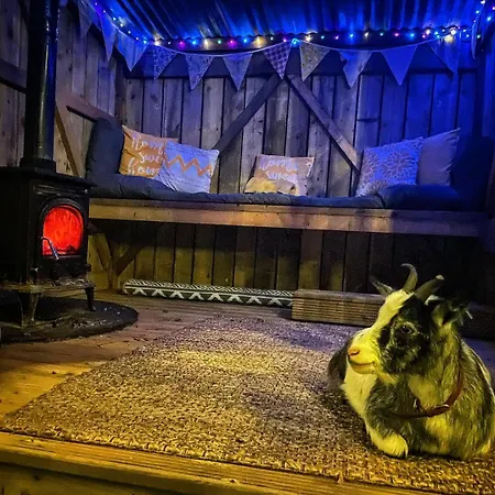 North Yorkshire Horse Box Glamping